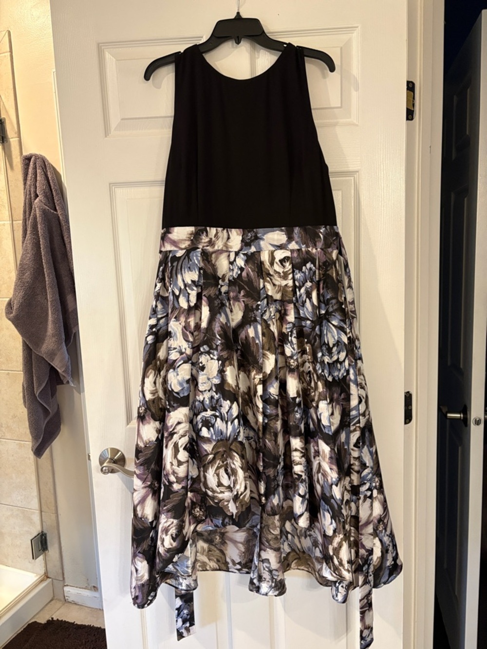 SLNY Black Sleeveless Dress with Floral Print Skirt